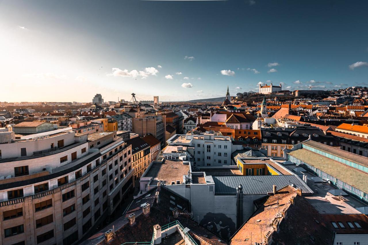 Top Floor Manderla Bratislava Exteriér fotografie